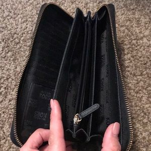 Michael Kors Bags - Michael Kors Wallet Michael Kors Bags - Michael Kors Wallet